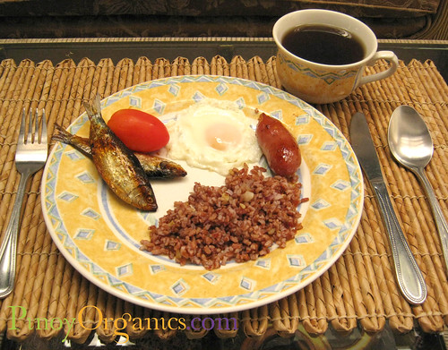 Filipino breakfast-Tinapa Egg Tomato Longganisa