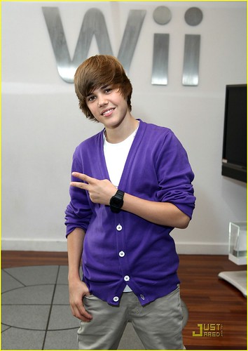 Justin Bieber Extends My World 2011