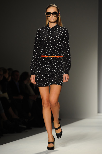 Max+Mara+Milan+Fashion+Week+Womenswear+2011+IS9wTpVR49El