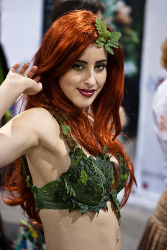 poison ivy comic character. poison ivy comic costume.