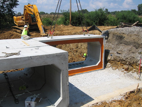 Precast concrete box culvert base