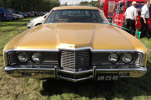 1972 Ford LTD Country Squire 11 September 2010 Stroe Netherlands