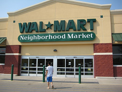 a Walmart Neighborhood Market in Louisville (by: Alex Leung, creative commons license)