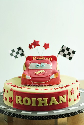 McQueen 3D Cars Cake - Roihan