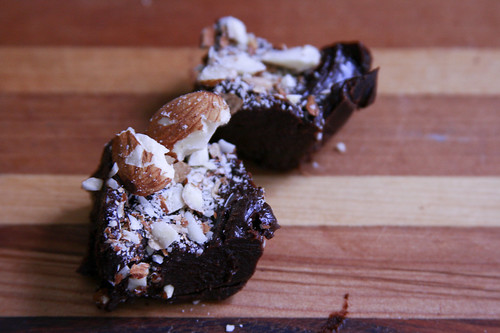dark chocolate almond fudge