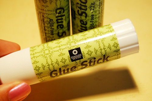 Glue stick with a nice cover