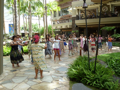 Hula Class at Royal Hawaiian Center