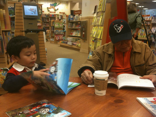 Reading with lolo