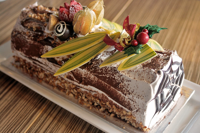 Swensen's Chendol Jubilee Log Cake (clearly NOT part of the Healthier Choice program!)