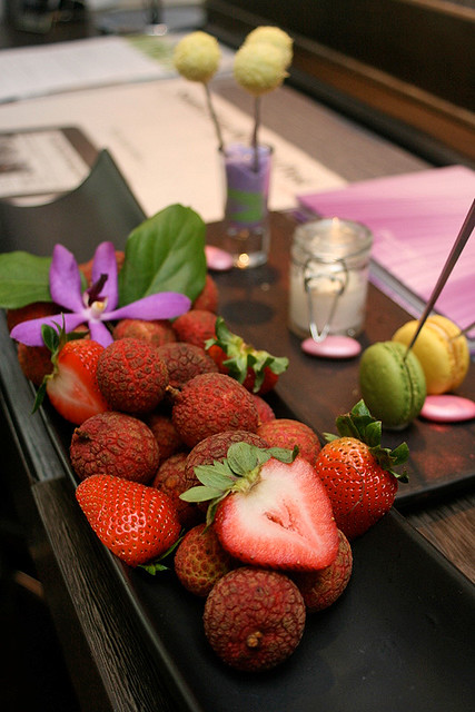 A boatload of sweet lychees, strawberries and trio of desserts greeted us in the room. We all felt so pampered!