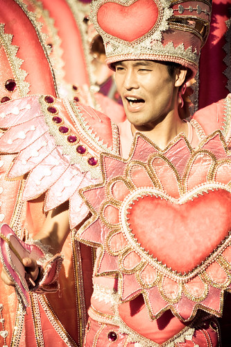 Asakusa Samba Carnival 2010-31.jpg