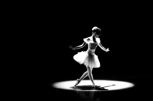 フリー写真素材|人物|女性|踊る・ダンス|バレエ・バレリーナ|モノクロ写真|画像素材なら！無料・フリー写真素材のフリーフォト