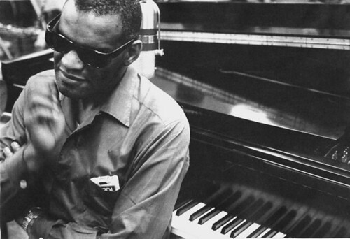 Ray Charles - what a face!
