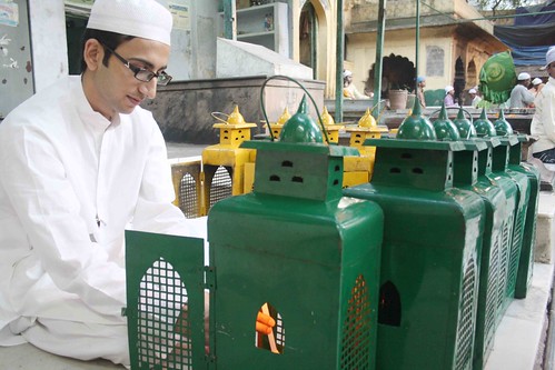 City Moment - Dua e Roshni, Hazrat Nizamuddin Dargah