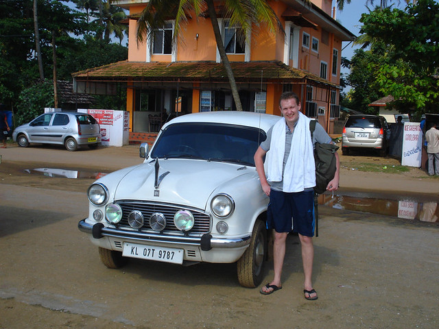 [моё первое море в Индии] rolf anf his car