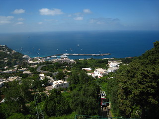 05.189- Vista al Nord. Mirador Funicolare. Capri. Napoli. Italia. 16-6-2010