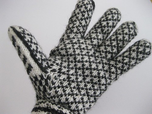 Norwegian Gloves