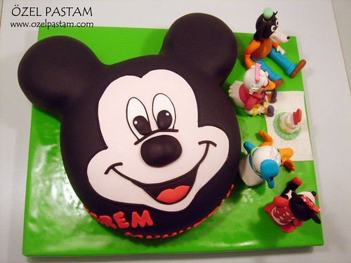 M. Kerem'in Mickey Mouse Pastası / Mickey Mouse Cake