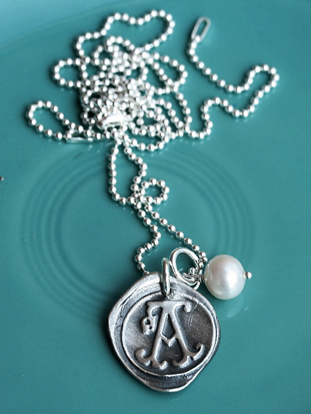 The Vintage Pearl: vintage silver pendants necklace ( a giveaway!)