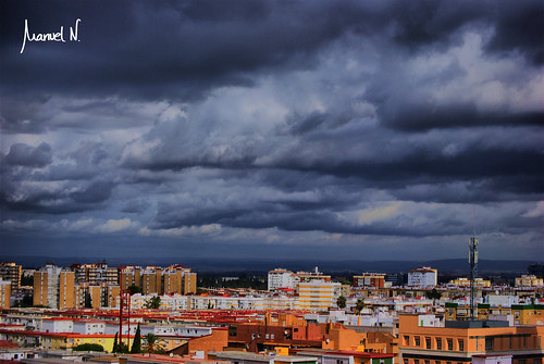 Nubes de otoño en Sevilla