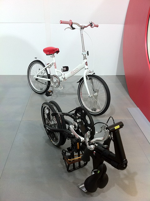Fiat 500 Folding Bike meets STRiDA