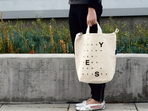 the Message Bag designed by TWELVEZEROSEVEN