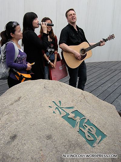 Finnish musicians with two random Chinese photo hunters