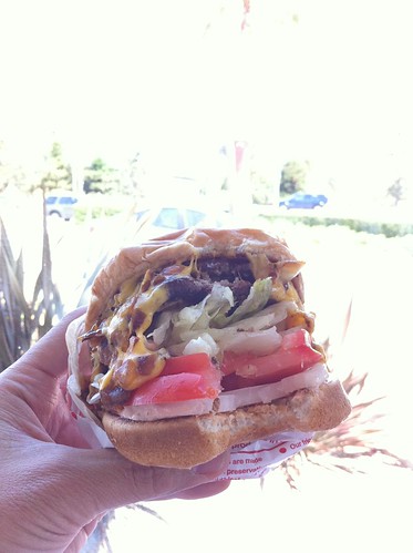 Sun Aug 8, 2010: In-N-Out Burger #39 – Double Double genex style (correctly made) – Petaluma, CA