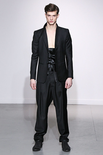 Theo Hall3114_FW11_Paris_Gustavo Lins (Simply Male Models)