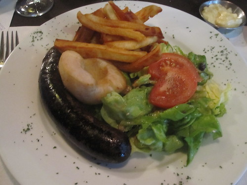 Boudin with apple, fries and salad at Café St-Malo