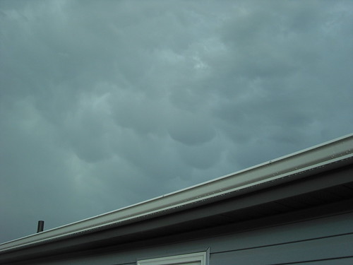 Mammatus on the way out.