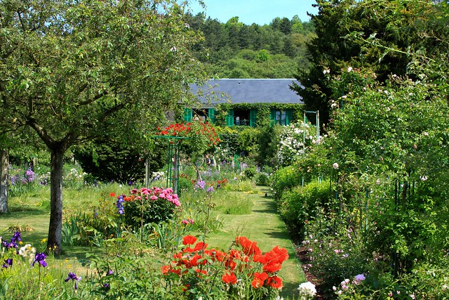 Giverny-Claude Monet's Garden & Home