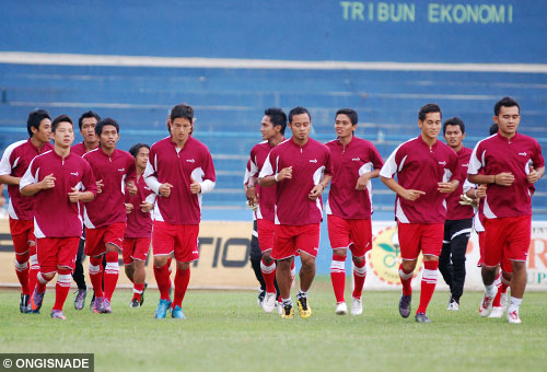 Latihan Timnas Garuda Merah vs Garuda Putih di Stadion Gajayana