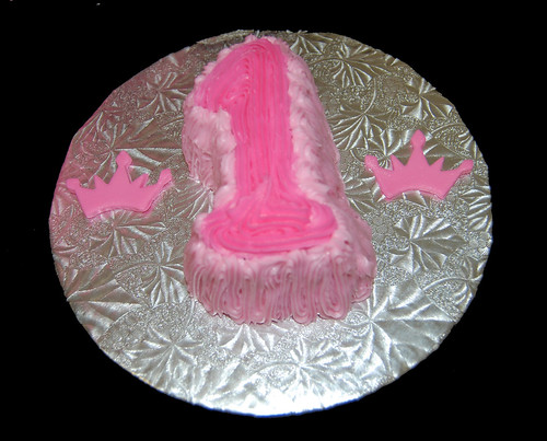 1st birthday smash cake for tiara princess cupcake tower