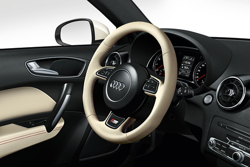 Audi A1 Interior Pictures. Audi A1: Alabasta white