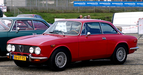 1978 Alfa Romeo 2000 GTV Nationaal Oldtimer Festival 2010 Zandvoort NL 