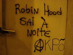 Robin Hood sai à noite