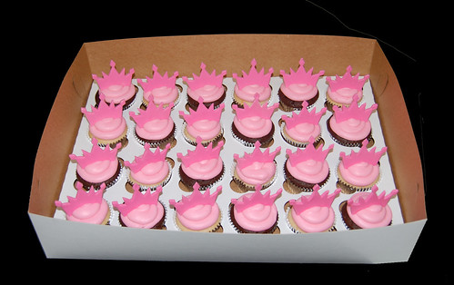 pink princess tiara cupcakes for cheetah print tiara cupcake tower