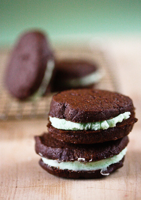 Mint Chocolate Sandwhich Cookies stacked (1 of 1)