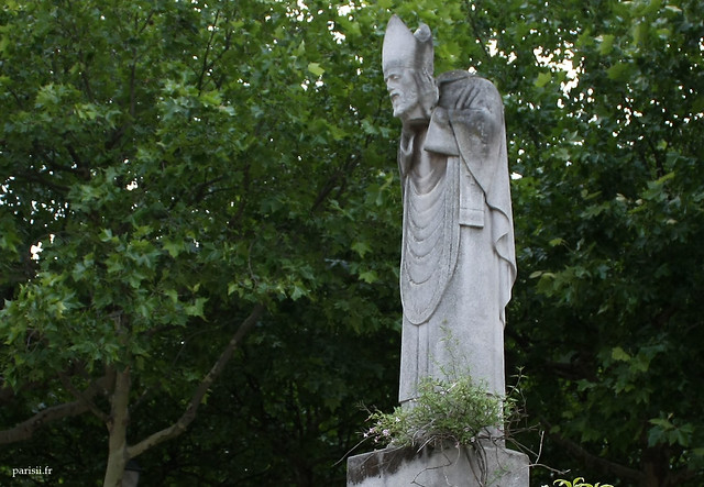 Statue de Saint Denis