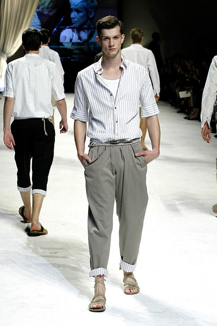Theo Hall3064_SS11_Milan_Dolce&amp;Gabbana(Official)