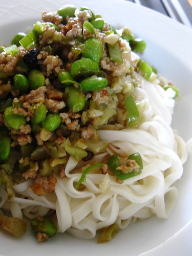 Chinese Cold Noodles with Edamame and Minced Pork