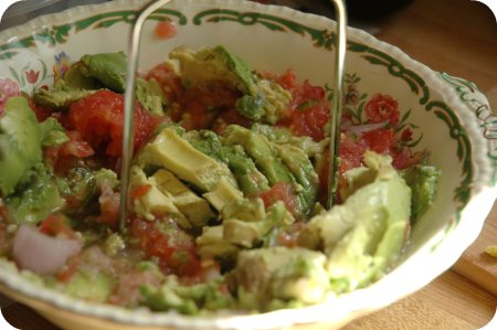 guacamole recipe - the mashing stage