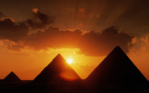フリー写真素材|建築・建造物|遺跡|夕日・夕焼け・日没|ピラミッド|エジプト|