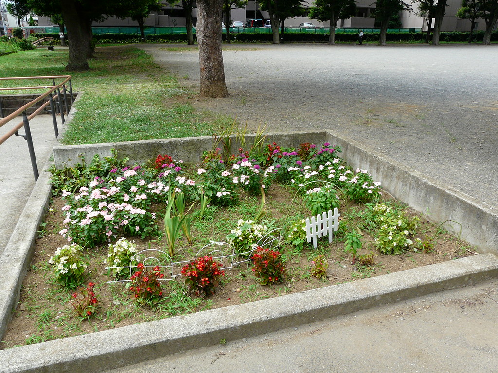 Memorial Garden in Neighbourhood Park
