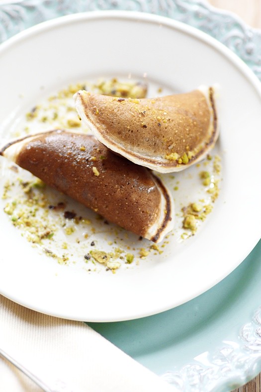 Sweet Blinis stuffed with Walnuts and Pistachios
