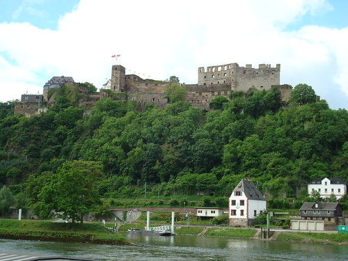萊茵河畔的城堡