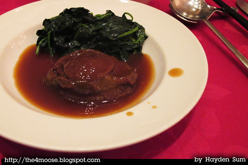 Grand Shanghai 大上海 - Braised Sliced Abalone with Spinach