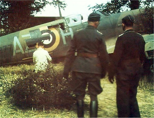Captured Spitfire      1940.