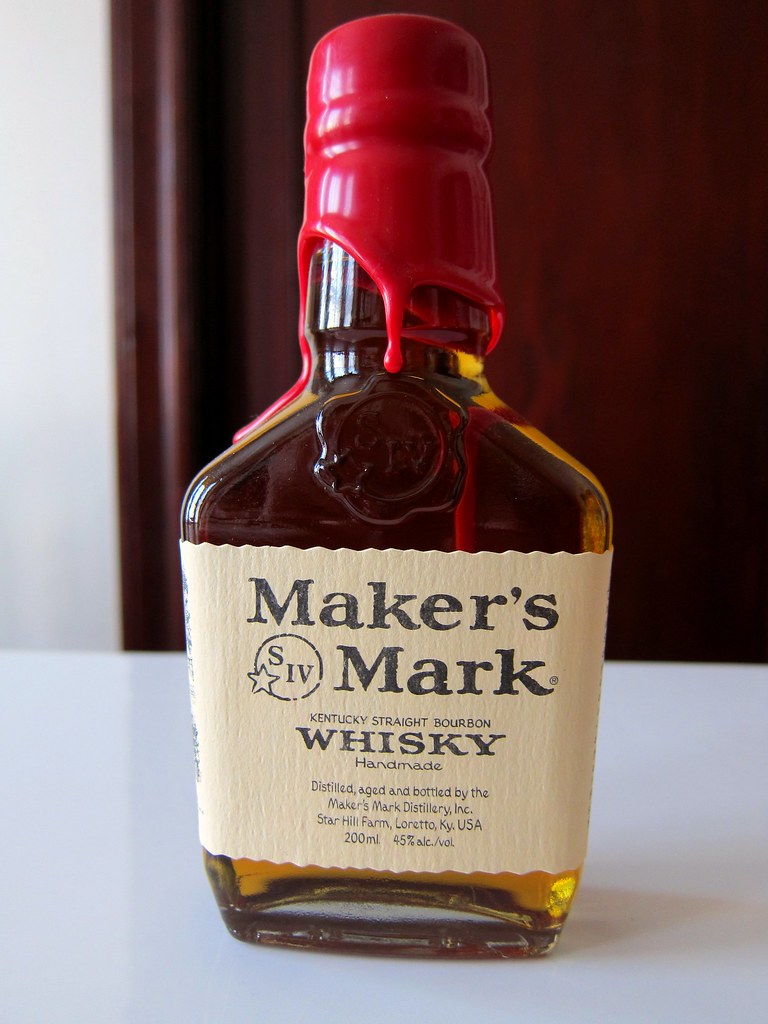 Maker’s Mark Kentucky Straight Bourbon Whisky Review THE CASKS